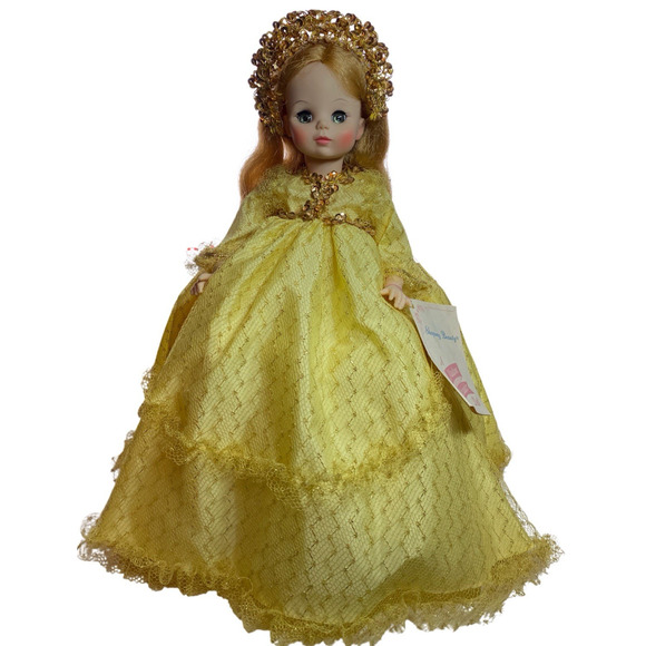 Vintage Madame Alexander's 1971 Sleeping Beauty Classic Series 14"T - Picture 1 of 9